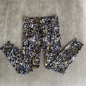 EUC/Like New - Fast and Free High-Rise Tight 5 Pocket Size 6